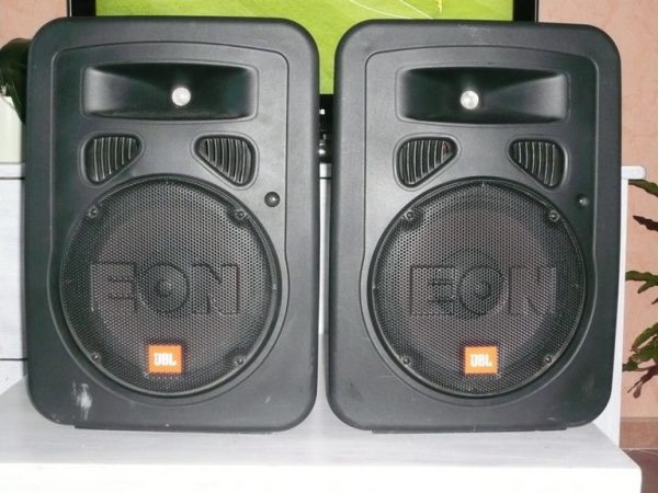 Hyra högtalare 10” aktiva från JBL